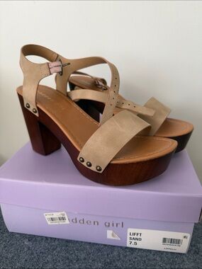 Madden Girl Sand Tan Platform Sandals